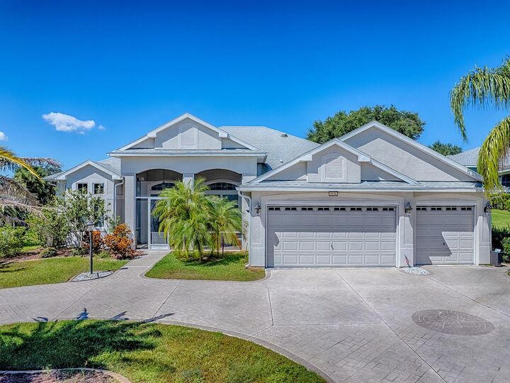 Property Photo:  5656 Bounty Circle  FL 32778 