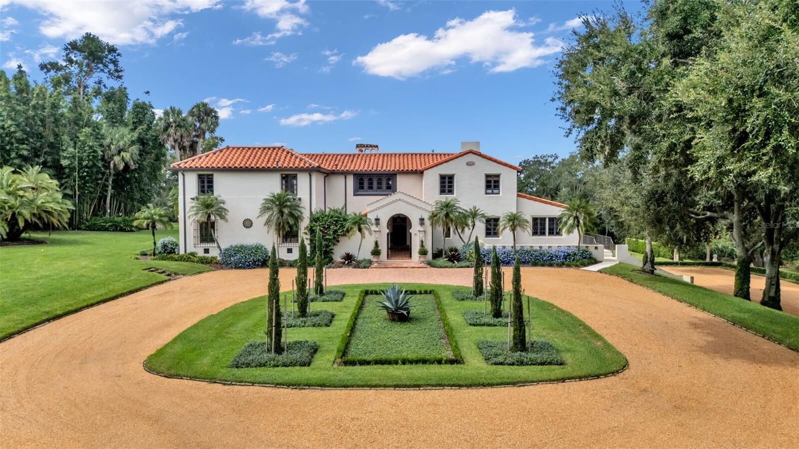 Property Photo: 2300 N Scenic Highway 40 FL 33898