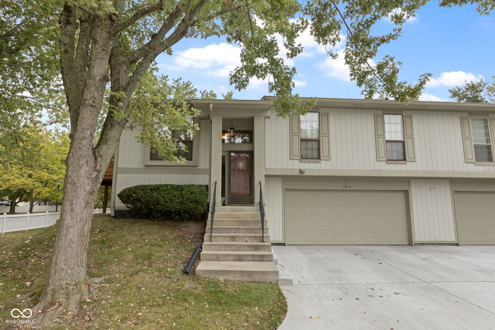 Property Photo:  2674 Lakeshire Lane  IN 46268 