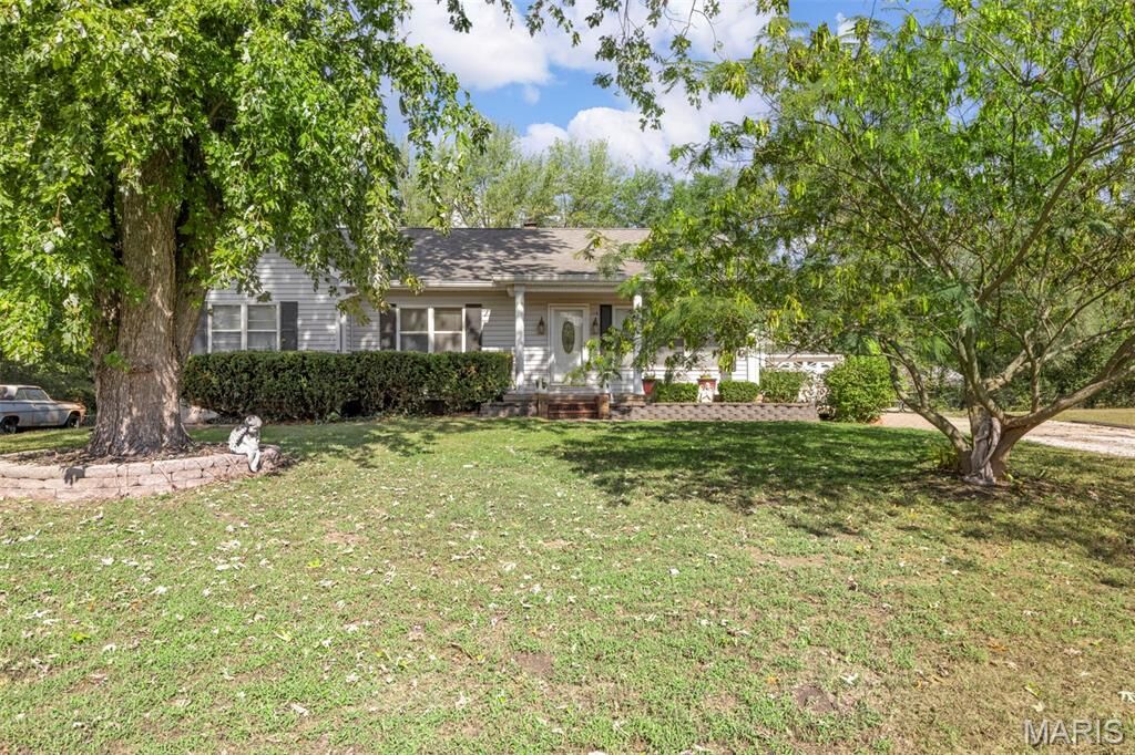Property Photo:  118 Walnut Street  MO 63369 