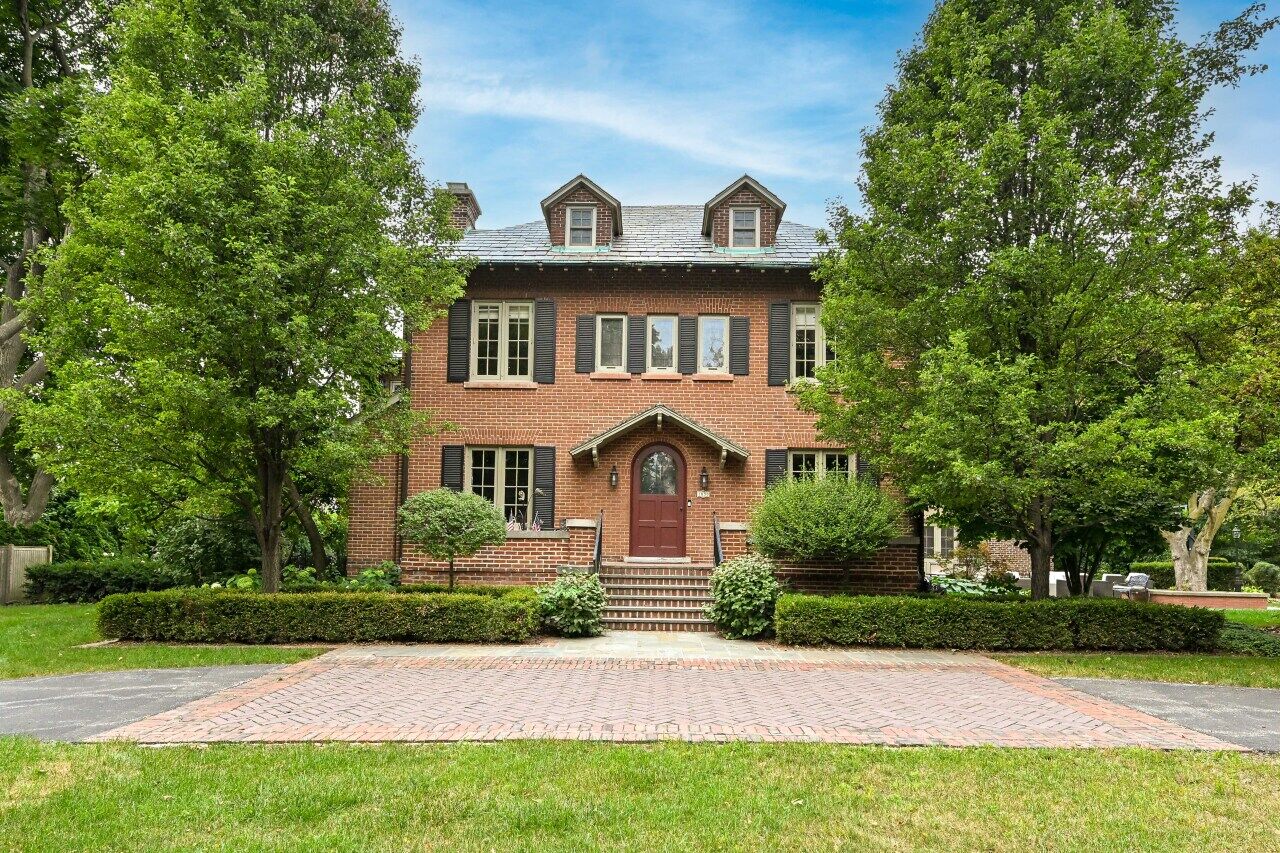 Property Photo:  1839 N 74th St  WI 53213