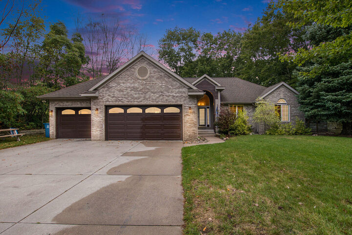 Property Photo:  19018 Sioux Drive  MI 49456 