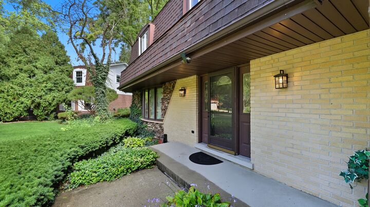 Property Photo:  12815 S Seneca Road  IL 60463 