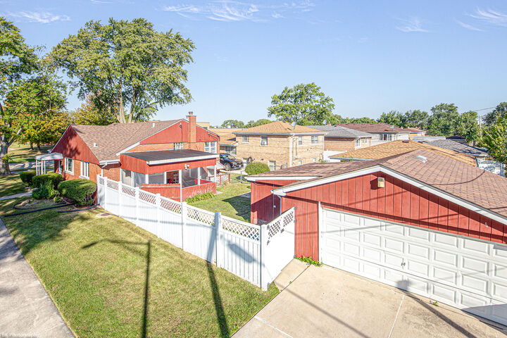 Property Photo:  5830 W 81st Street  IL 60459 