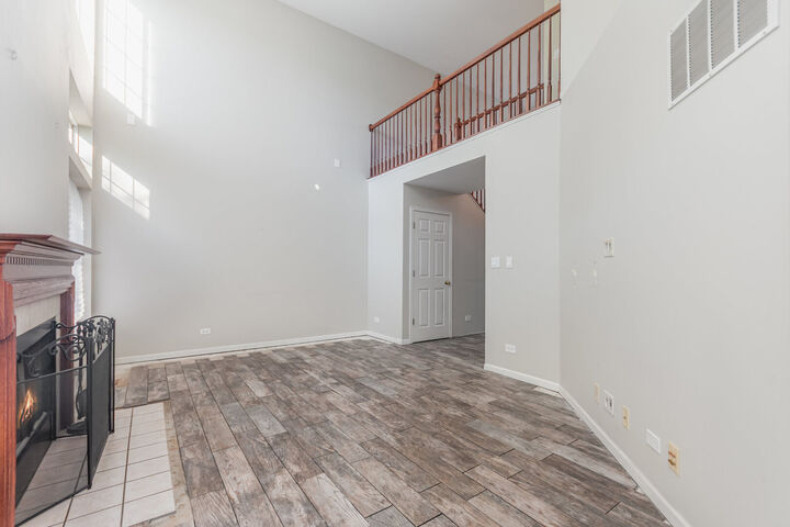 Property Photo:  2271 Scott Lane  IL 60502 