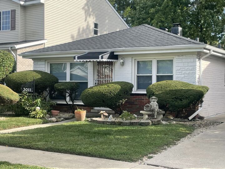 Property Photo: 3011 140th Place IL 60406
