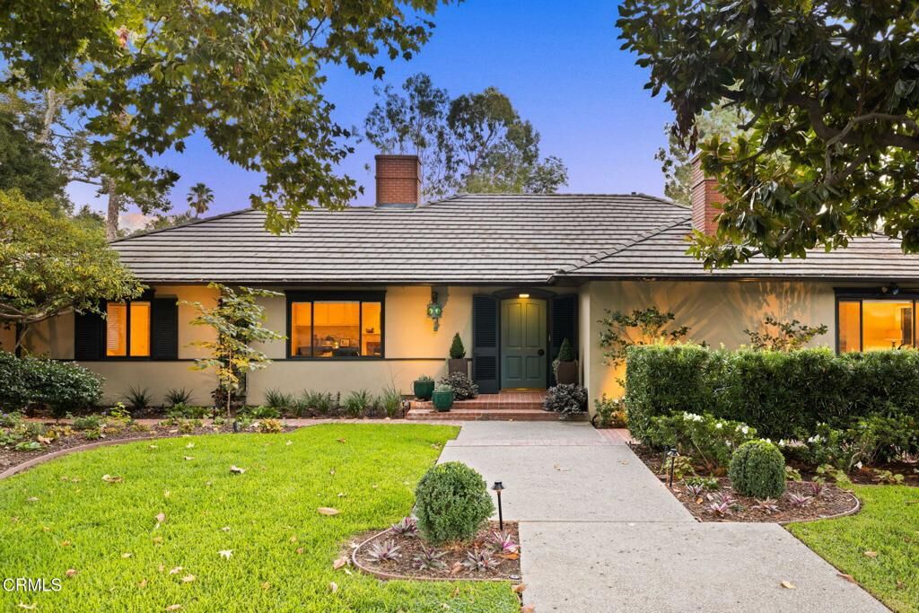 Property Photo: 1118 Wellington Avenue CA 91103