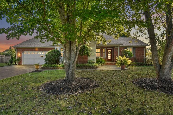 Property Photo: 14 Delana Ave TN 38464