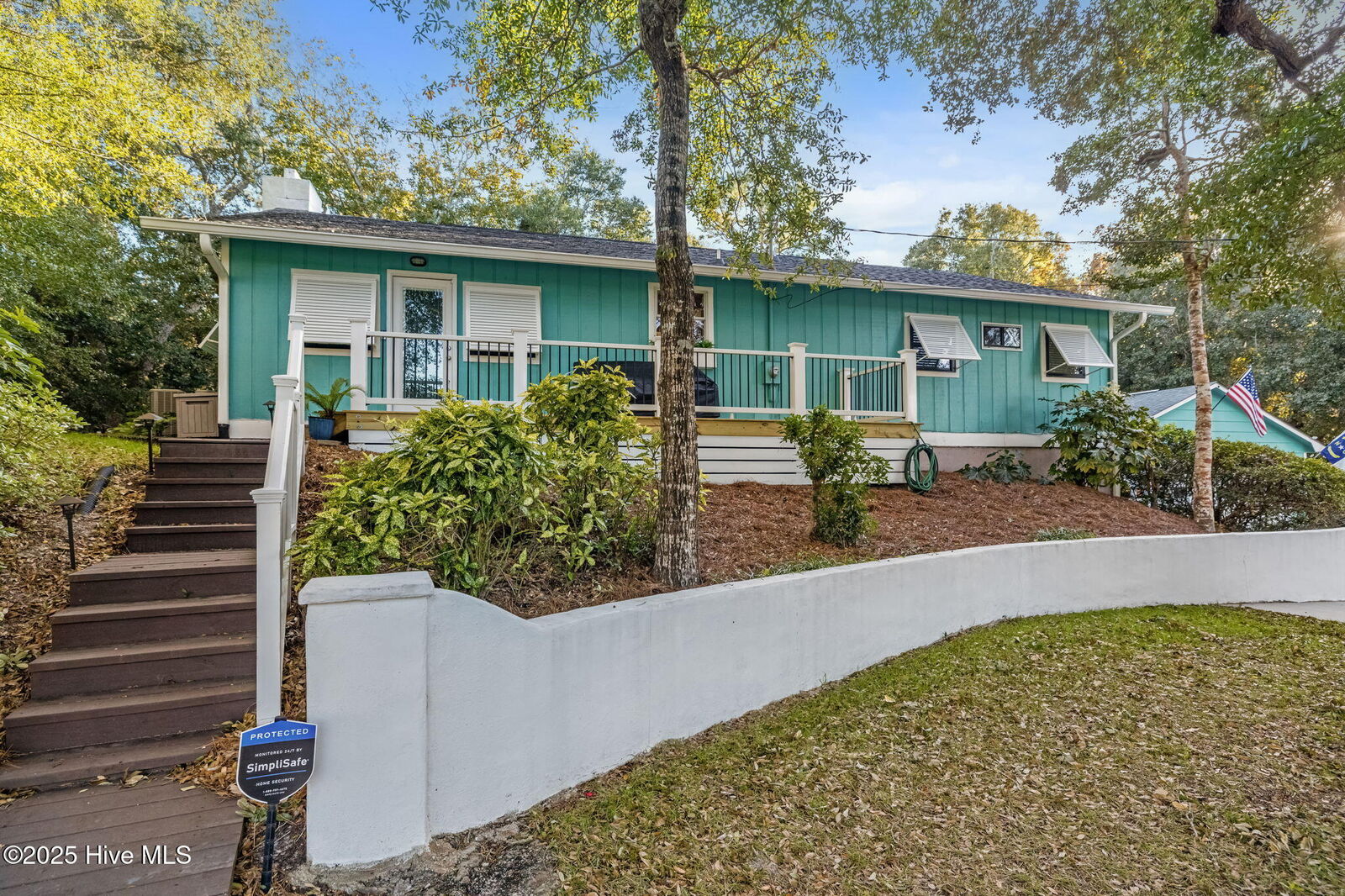 Property Photo:  201 Hoop Pole Creek Drive  NC 28512 