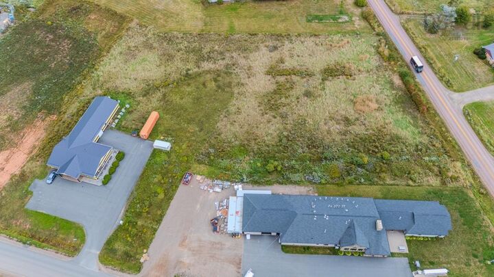Property Photo:  15 Hub Centre Dr  NS B6L 0E2 