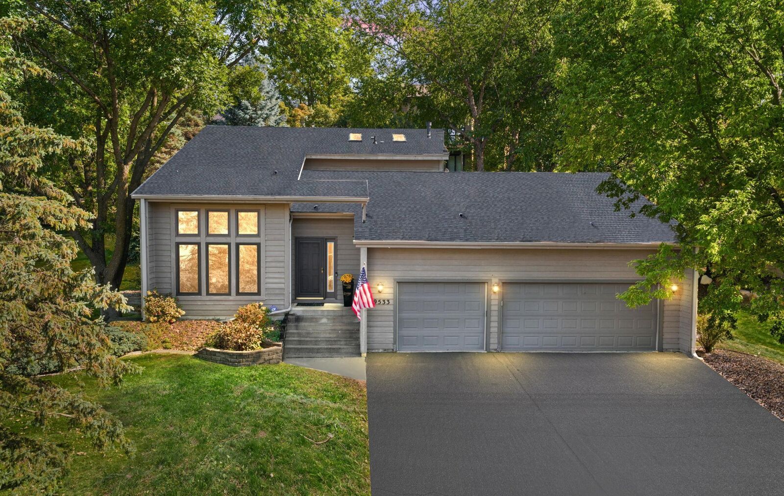 Property Photo: 9533 Yukon Avenue S MN 55438