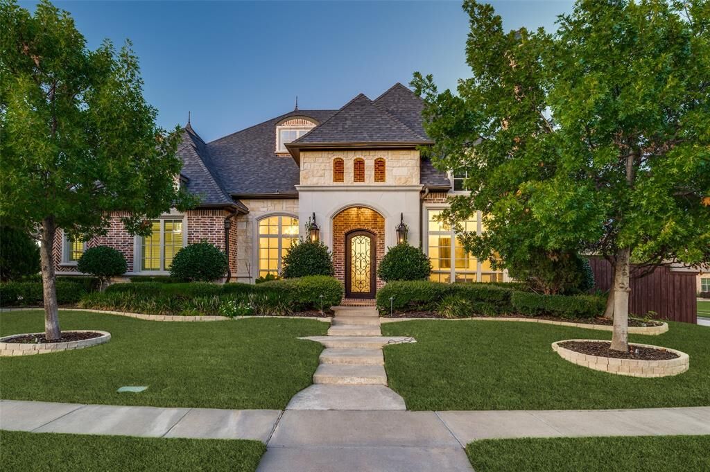 Property Photo: 3029 Haywick TX 75056