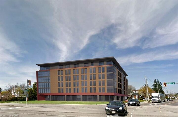 906 Main Street W — photo 1