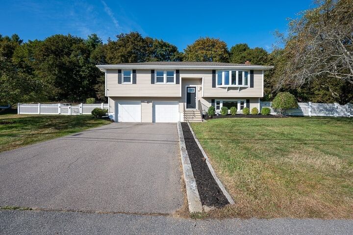 45 Raffaele Road  Marlborough MA 01752 photo