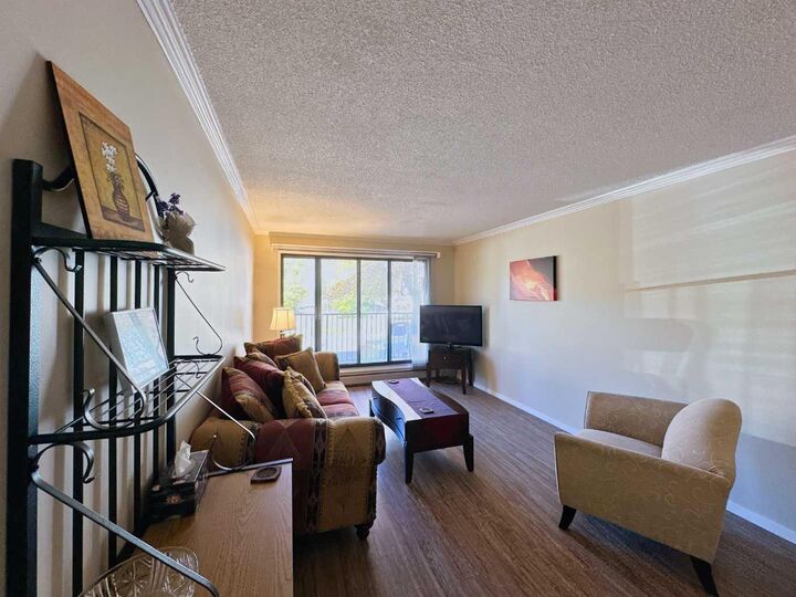 Property Photo:  13102 22 Avenue 202  AB T0K 0E0 