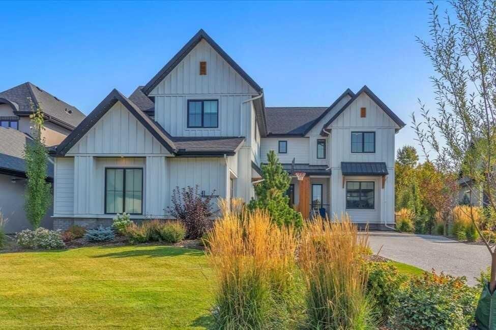 Property Photo:  41 Morning Mist Lane  AB T1S 4K6