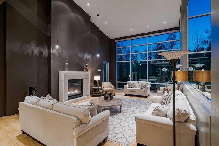 Property Photo:  2906 Marquette Street SW  AB T2T 3E3 