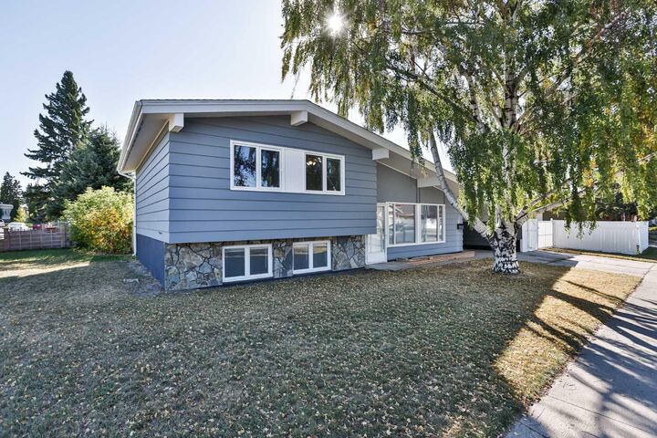 1616 15 Avenue N  Lethbridge AB T1H 1W5 photo