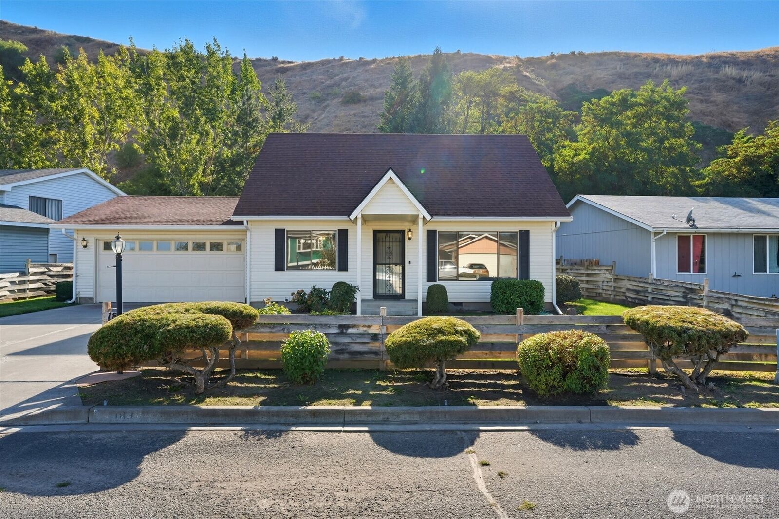 Property Photo:  183 S Andrea Street  OR 97862 