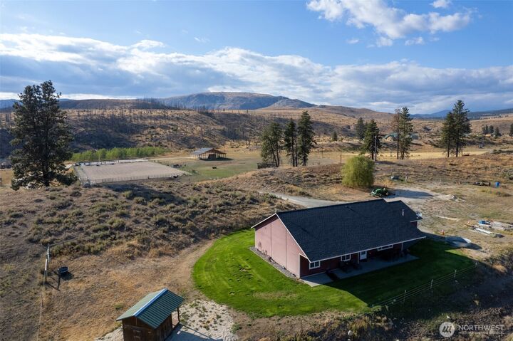 Property Photo:  1486 N Star Road  WA 98829 