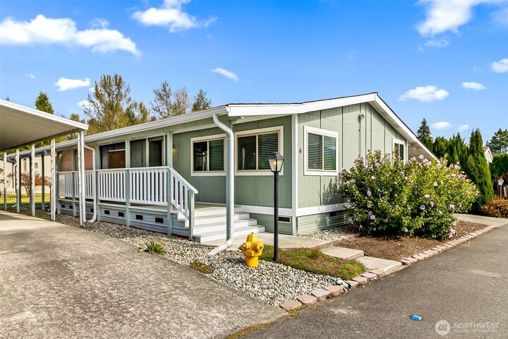 Property Photo:  212  Old Owen Road 6  WA 98294 