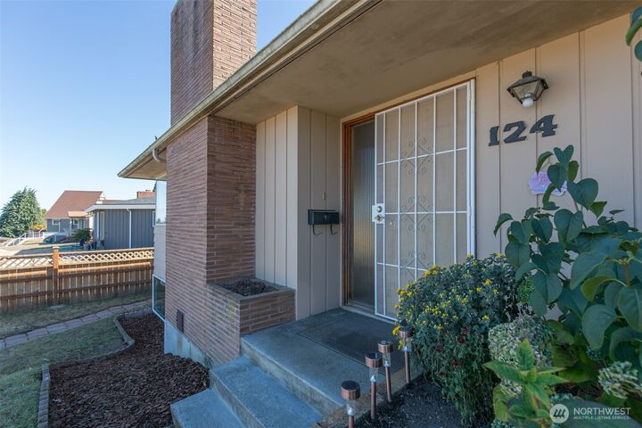 Property Photo: 124 Fogarty Avenue WA 98362