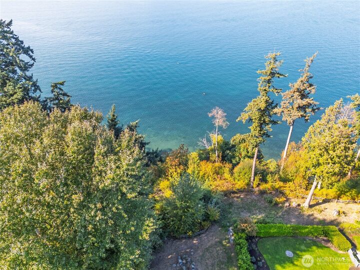 Property Photo:  3820  Leeward Lane  WA 98221 