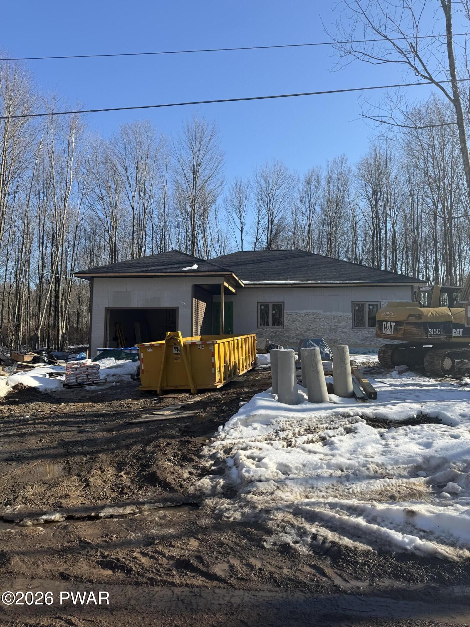 Property Photo: 376-2 Osprey Circle PA 18436