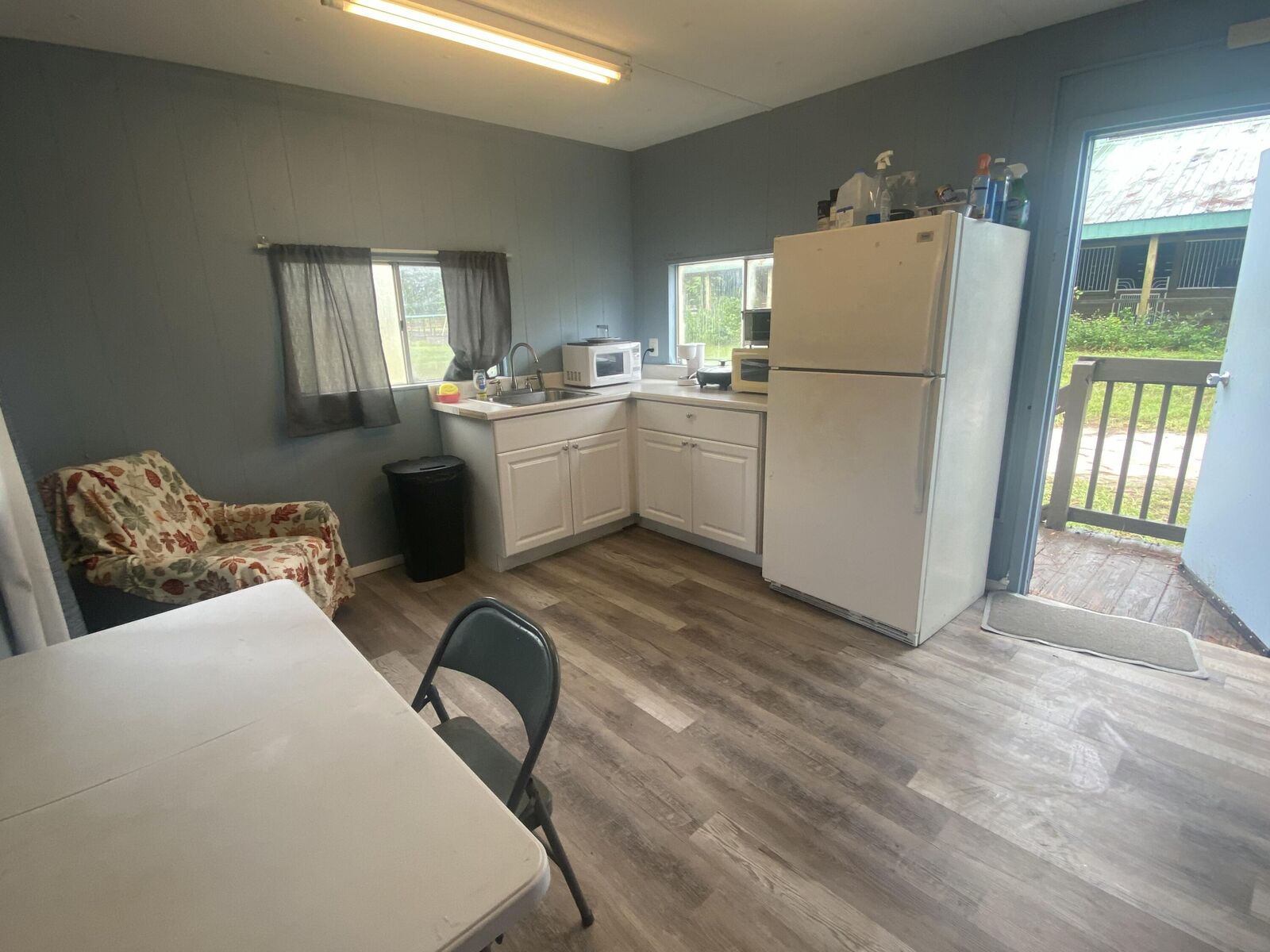 Property Photo:  2141 B Road Apt 4  FL 33470 