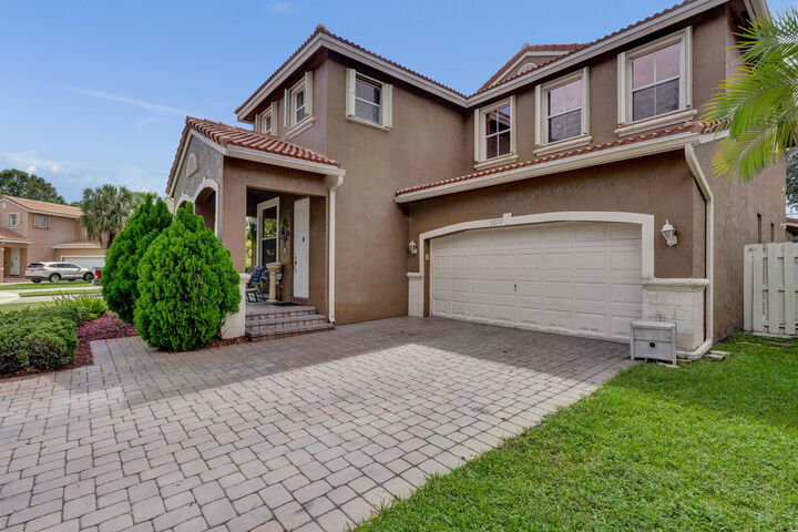 Property Photo:  5277 Sancerre Circle  FL 33463 