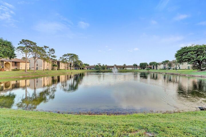 Property Photo: 633 Sea Pine Way H FL 33415
