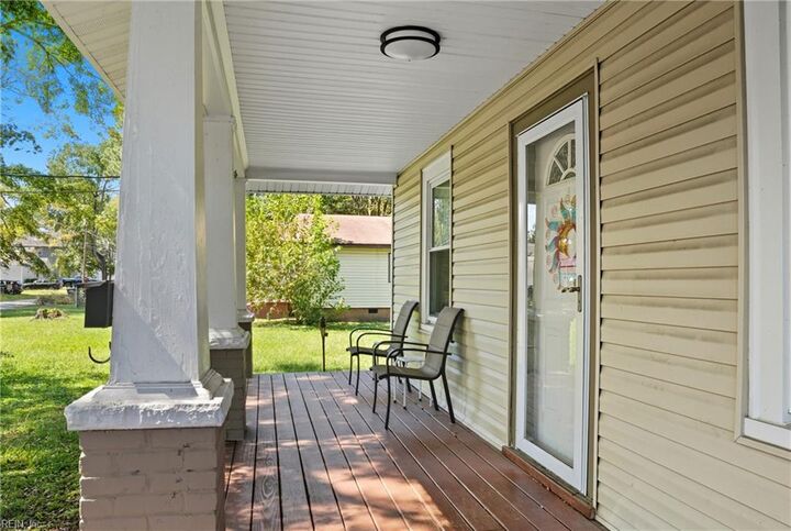 Property Photo: 106 Appomattox Ave VA 23702