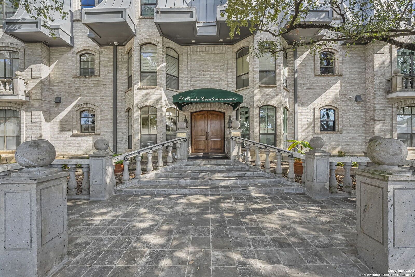 Property Photo:  100 W El Prado 216  TX 78212 