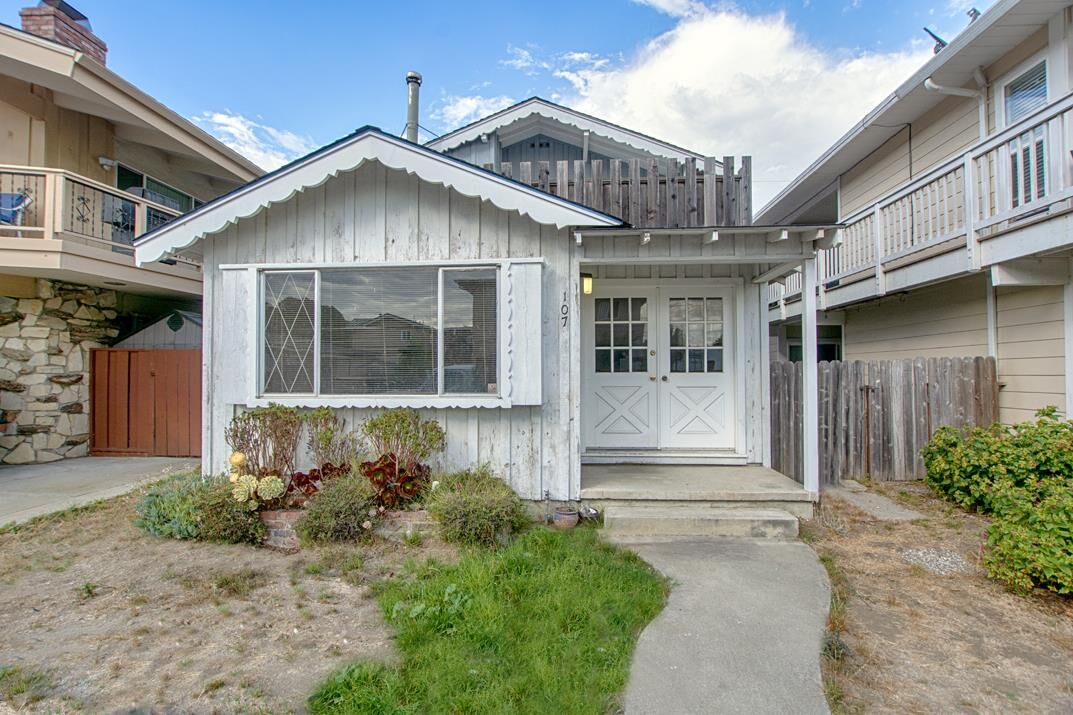 Property Photo:  107 Bennett Road  CA 95003 
