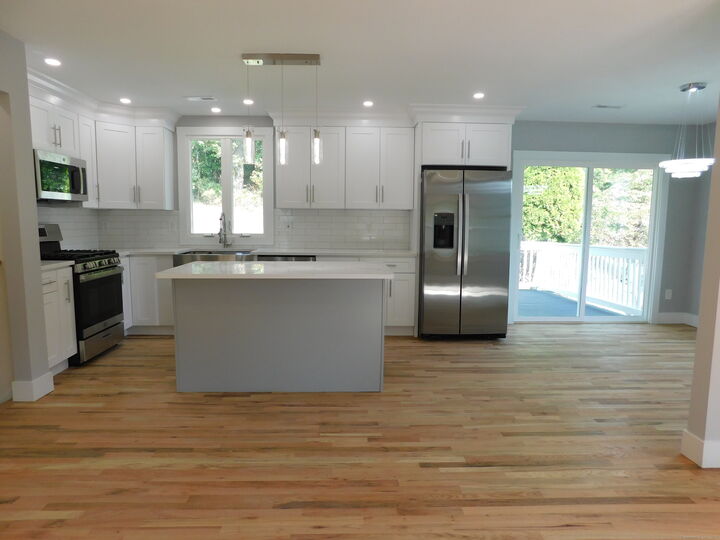 Property Photo: 387 West Spring Street CT 06516