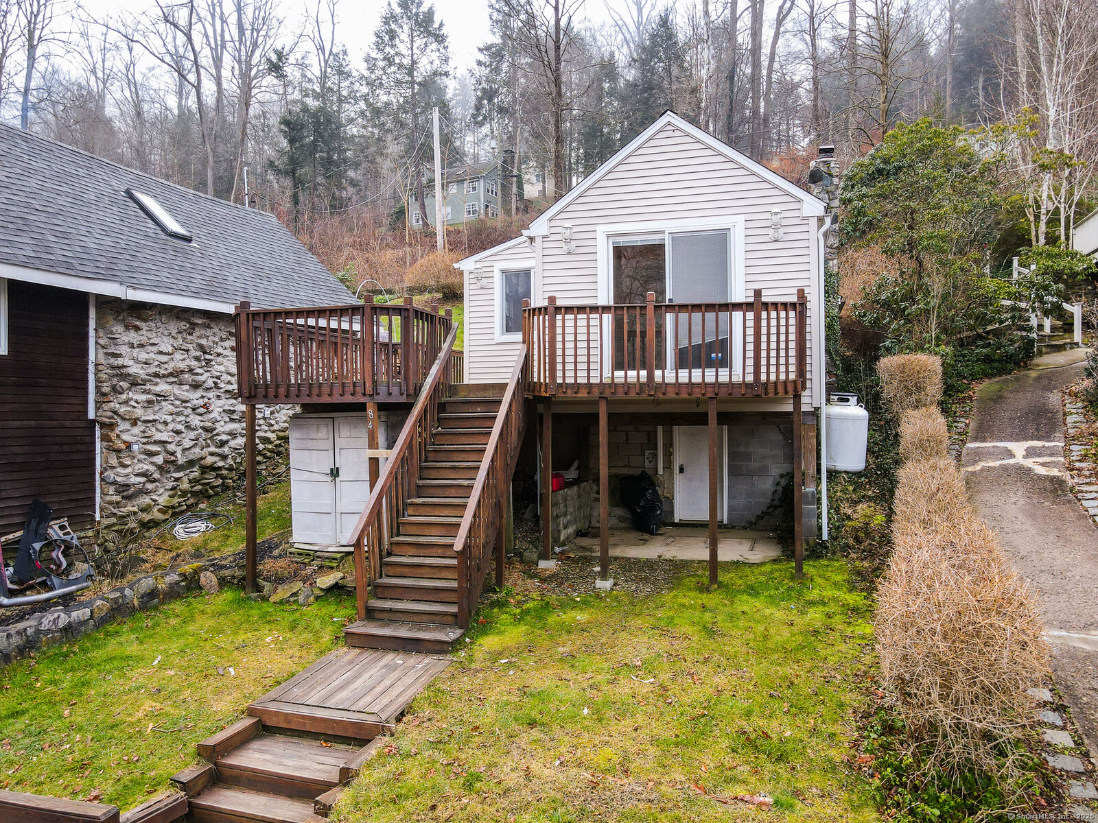 Property Photo:  84 Edgelake Drive  CT 06482 