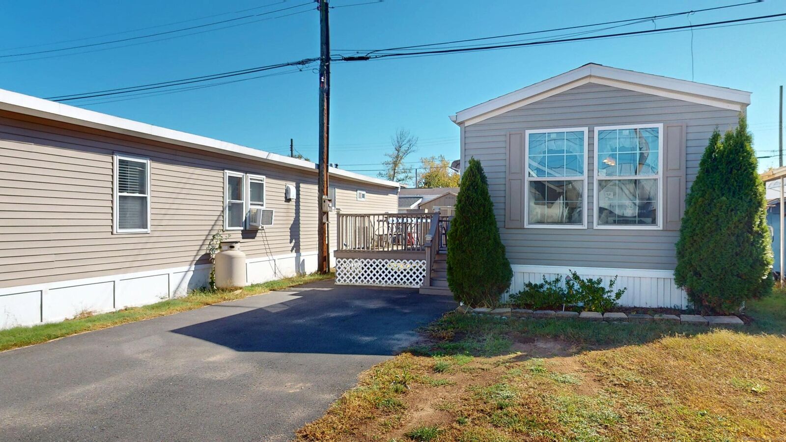 Property Photo: 441 Main Street 404 CT 06118