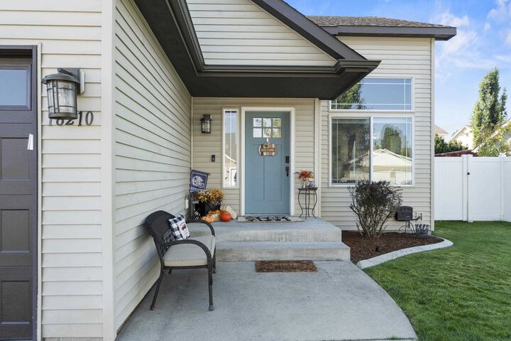 Property Photo:  18210 E Shannon Ave  WA 99016 