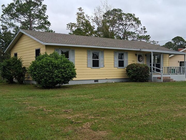 Property Photo:  1306 Bethune Drive  GA 31601