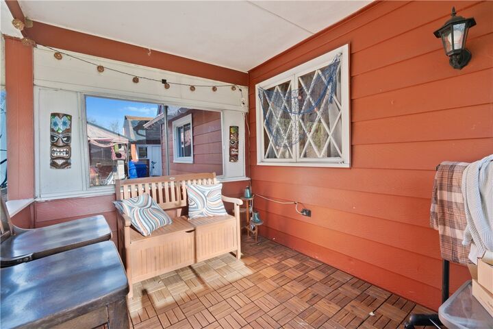 Property Photo:  1641 Dime Road  PA 15690 