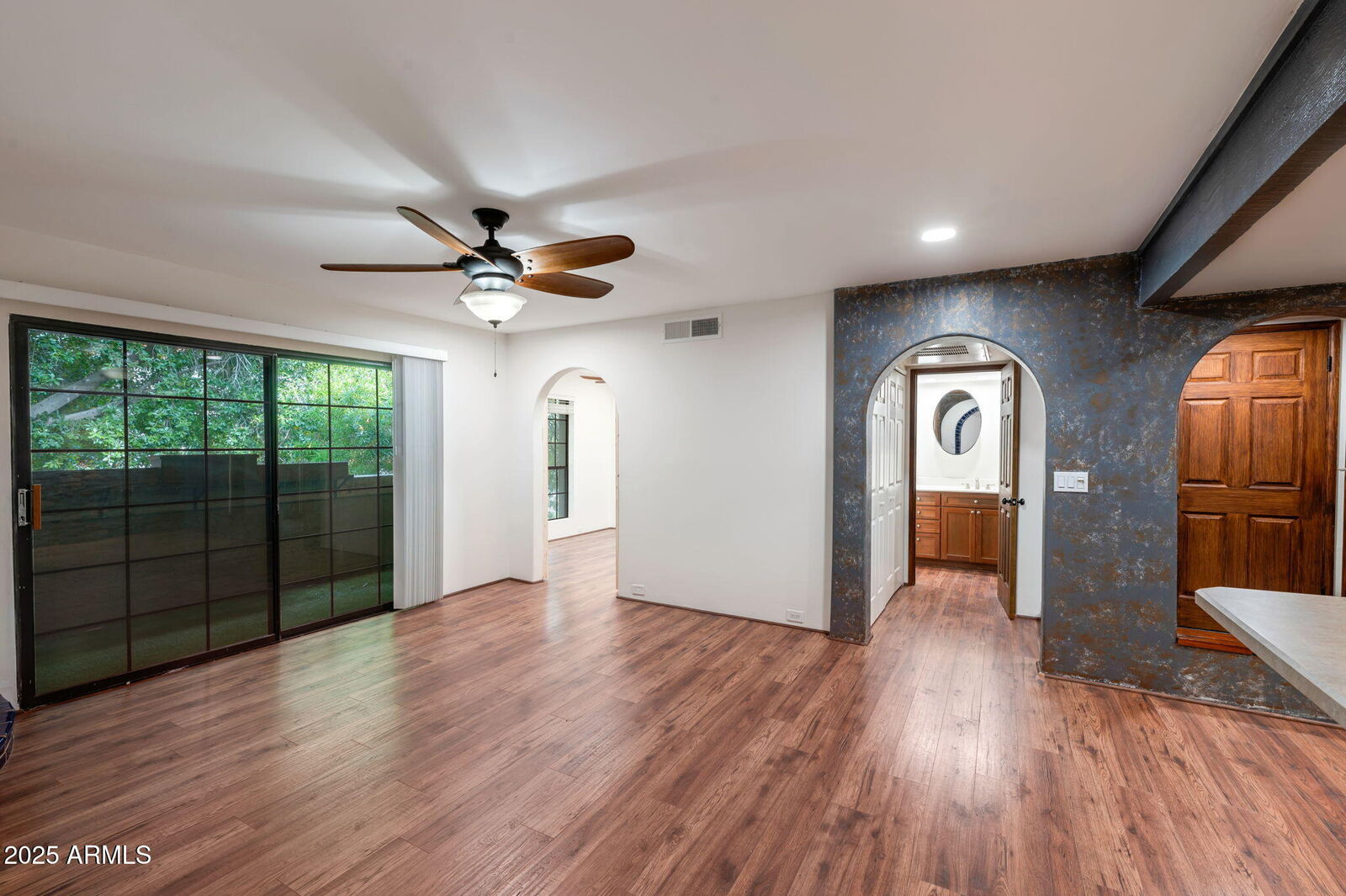 Property Photo:  7557 N Dreamy Draw Drive 224  AZ 85020 