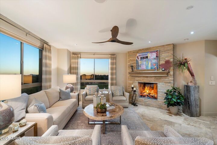 Property Photo:  15802 N 71st Street 501  AZ 85254 