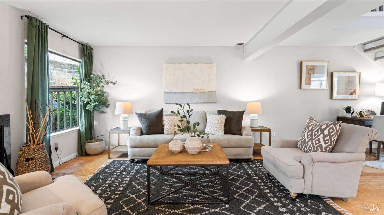 Property Photo:  5 Charmaine Court  CA 94949 