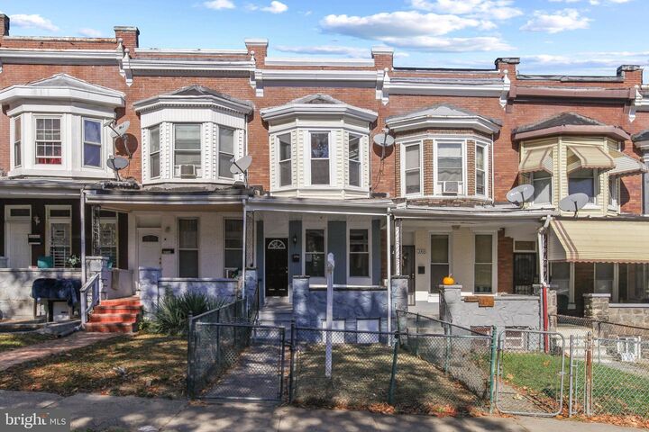 Property Photo: 2712 W Mosher Street MD 21216