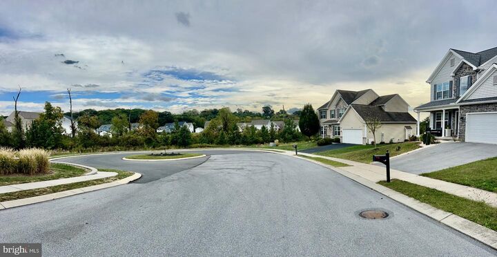 Property Photo: 2786 Silver Maple Drive PA 17112