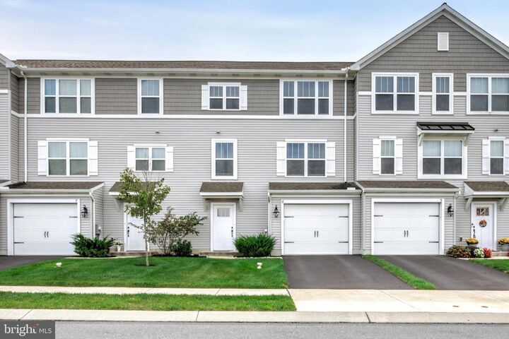 6 Southside Drive  Willow Street PA 17584 photo