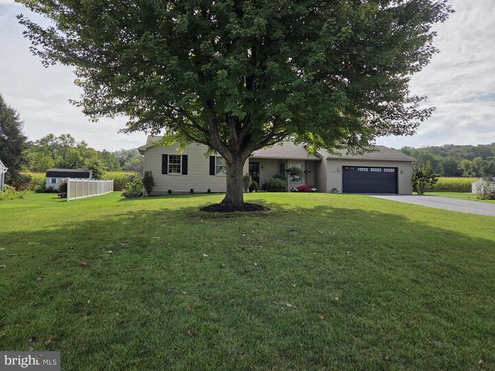 5232 Meadow Lane  Gap PA 17527 photo