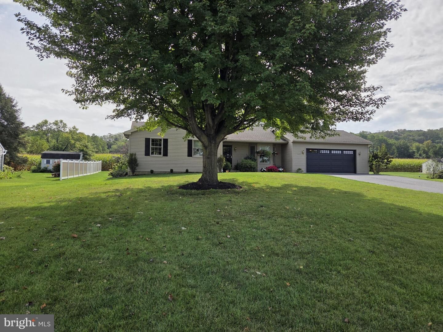 Property Photo:  5232 Meadow Lane  PA 17527 