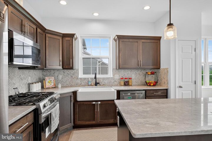 Property Photo:  504 Jared Way  PA 17557 