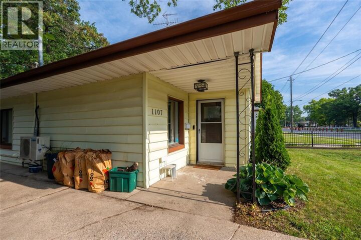 Property Photo:  1107 Colborne Road  ON N7V 3K8 